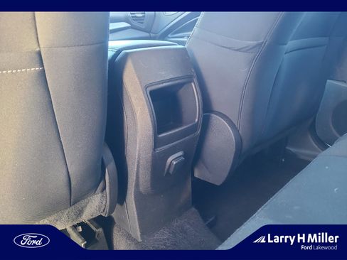 Used 2017 Ford Escape S image 30