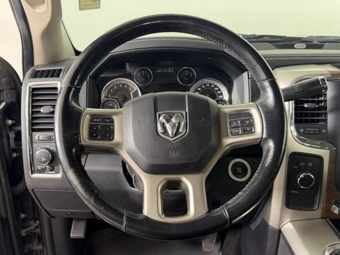 Used 2016 RAM 2500 Laramie w/ Convenience Group AWD/4WD image 15