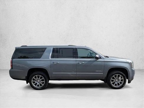 Used 2020 GMC Yukon XL Denali w/ Open Road Package AWD/4WD image 4