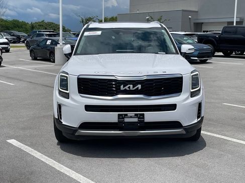 Used 2022 Kia Telluride S AWD/4WD image 2
