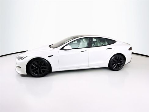 Used 2022 Tesla Model S Plaid image 23