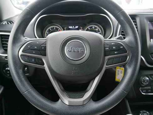 Used 2019 Jeep Cherokee Latitude w/ Popular Appearance Group image 31