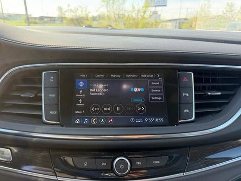 Used 2021 Buick Enclave Avenir w/ Avenir Technology Package AWD/4WD image 15