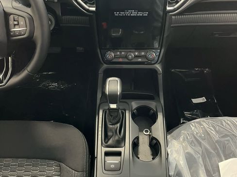 New 2026 Ford Ranger XLT w/ Equipment Group 301A High AWD/4WD image 12