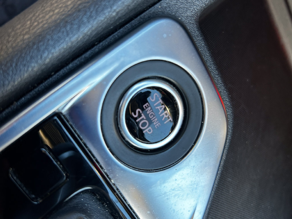 Used 2025 Nissan Sentra SV FWD image 16