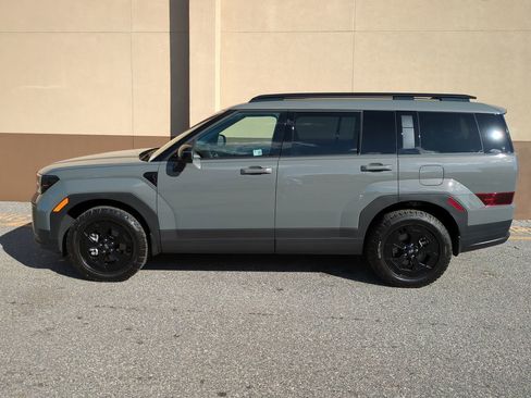 Used 2025 Hyundai Santa Fe XRT image 7