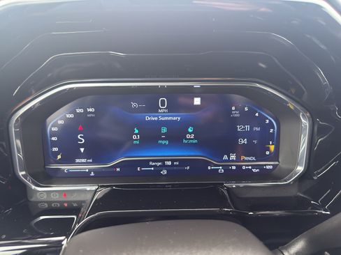 Certified 2023 Chevrolet Silverado 1500 LT AWD/4WD image 18