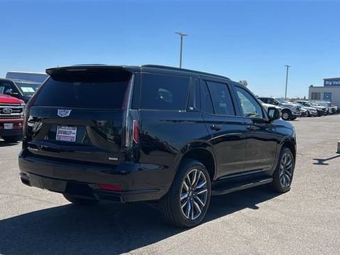 Used 2023 Cadillac Escalade Sport AWD/4WD image 3