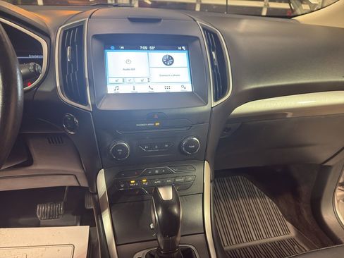 Used 2017 Ford Edge SEL w/ Equipment Group 201A image 18