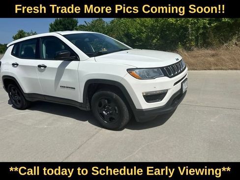 Used 2020 Jeep Compass Sport w/ Cold Weather Group FWD image 2