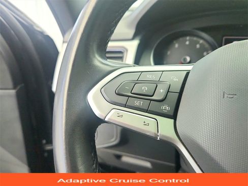 Used 2020 Volkswagen Atlas Cross Sport SEL image 33