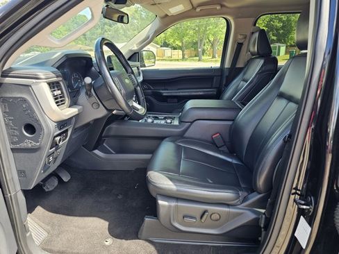Used 2023 Ford Expedition Max XLT AWD/4WD image 32