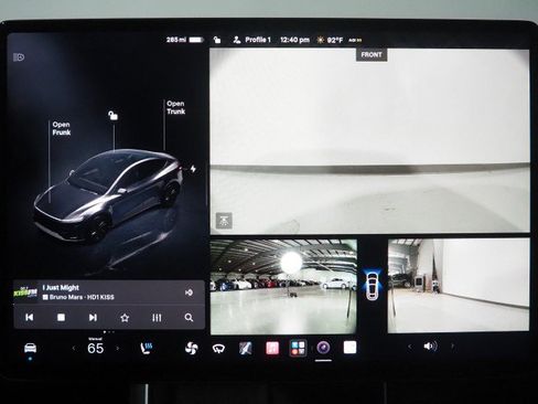 Used 2026 Tesla Model Y Long Range RWD image 32
