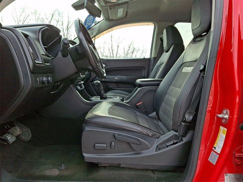 Used 2016 GMC Canyon SLE w/ All Terrain Adventure Package image 15