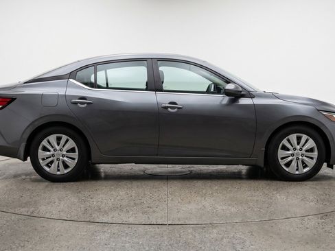 Used 2025 Nissan Sentra S FWD image 11