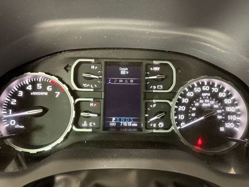 Used 2018 Toyota Tundra SR5 w/ TRD Off Road Package AWD/4WD image 21