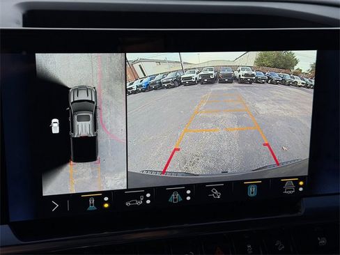 Used 2022 Chevrolet Silverado 1500 High Country w/ Z71 Off-Road Package image 19