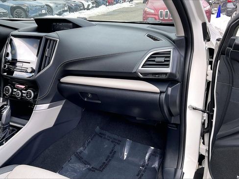 Certified 2022 Subaru Forester Limited w/ Popular Package #3 image 17