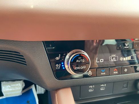New 2026 Mitsubishi Outlander SEL AWD/4WD image 30