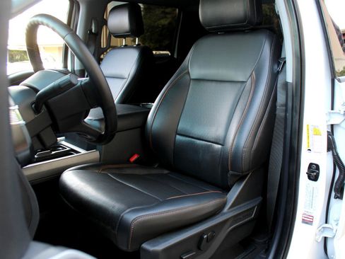 Used 2025 Ford F250 Lariat AWD/4WD image 19