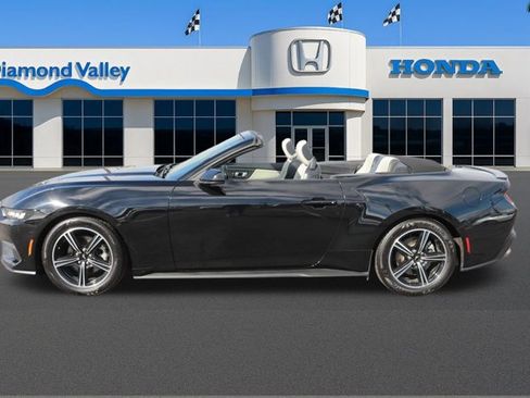 Used 2024 Ford Mustang Premium image 8