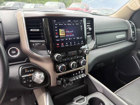 Used 2021 RAM 1500 Laramie AWD/4WD image 33