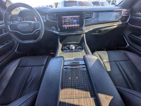 Used 2022 Jeep Wagoneer Series III w/ Premium Group I image 13