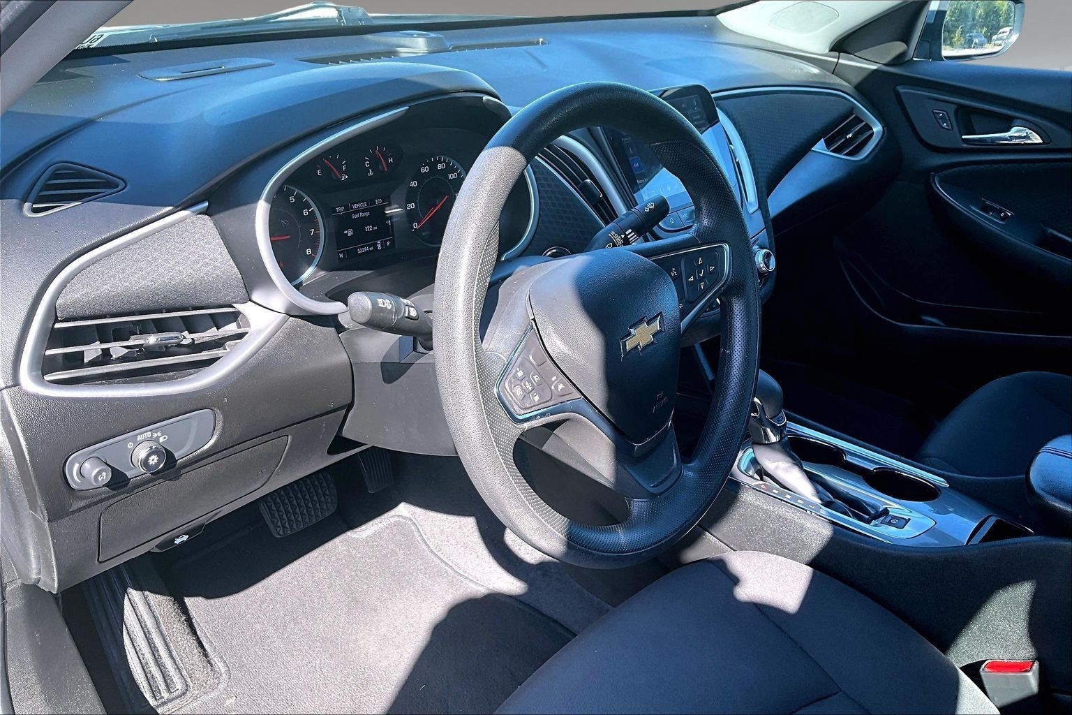 Used 2024 Chevrolet Malibu LT FWD image 19