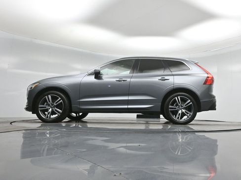Used 2020 Volvo XC60 T5 Momentum w/ Protection Package Premier image 7