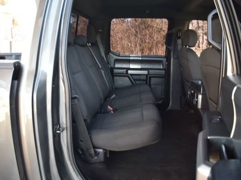 Used 2018 Ford F150 XLT w/ Equipment Group 302A Luxury AWD/4WD image 15