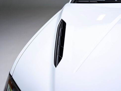 Used 2023 Lamborghini Urus S image 13