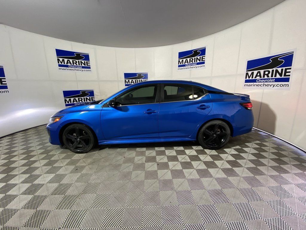 Used 2024 Nissan Sentra SR FWD image 13