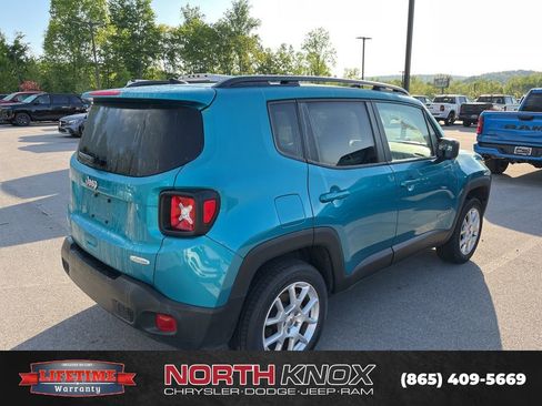 Used 2022 Jeep Renegade Latitude image 4