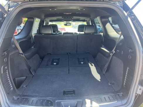 Used 2020 Dodge Durango R/T w/ Technology Group AWD/4WD image 13