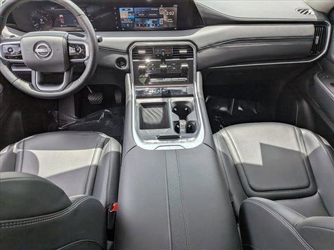 Used 2025 Nissan Armada SV RWD image 15