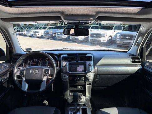 Used 2016 Toyota 4Runner SR5 Premium AWD/4WD image 24
