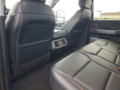 Used 2025 Ford F350 Lariat w/ Lariat Ultimate Package AWD/4WD image 24