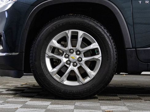 Certified 2020 Chevrolet Traverse LT image 47