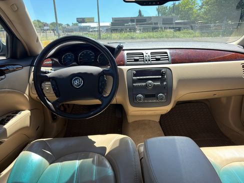 Used 2011 Buick Lucerne CXL FWD image 16