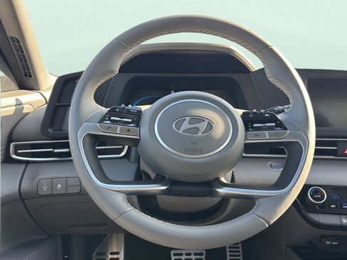 New 2026 Hyundai Elantra Sport FWD image 12
