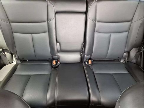 Used 2024 Nissan Murano SL FWD image 16