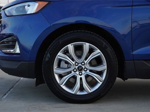 Used 2024 Ford Edge Titanium image 5