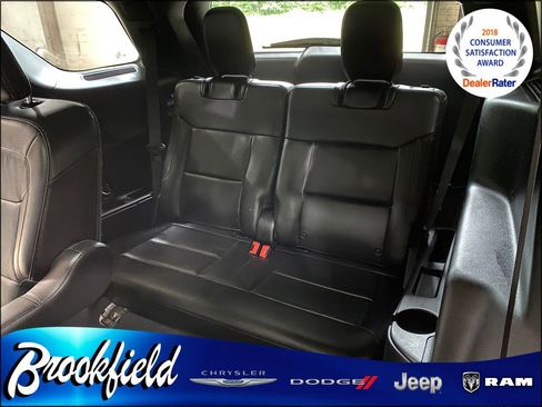 Used 2020 Ford Explorer Limited image 19