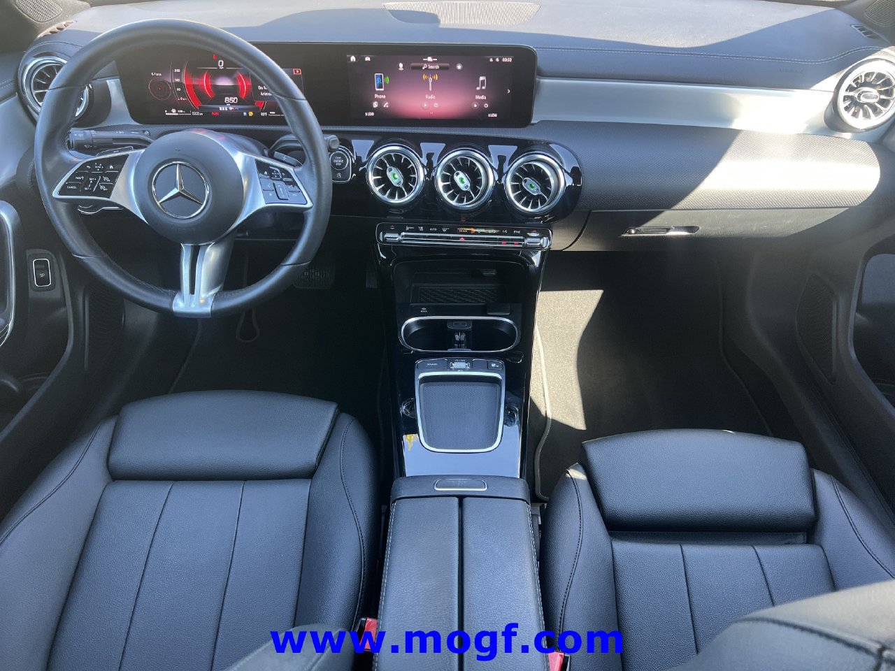Used 2025 Mercedes-Benz CLA 250 4MATIC image 5