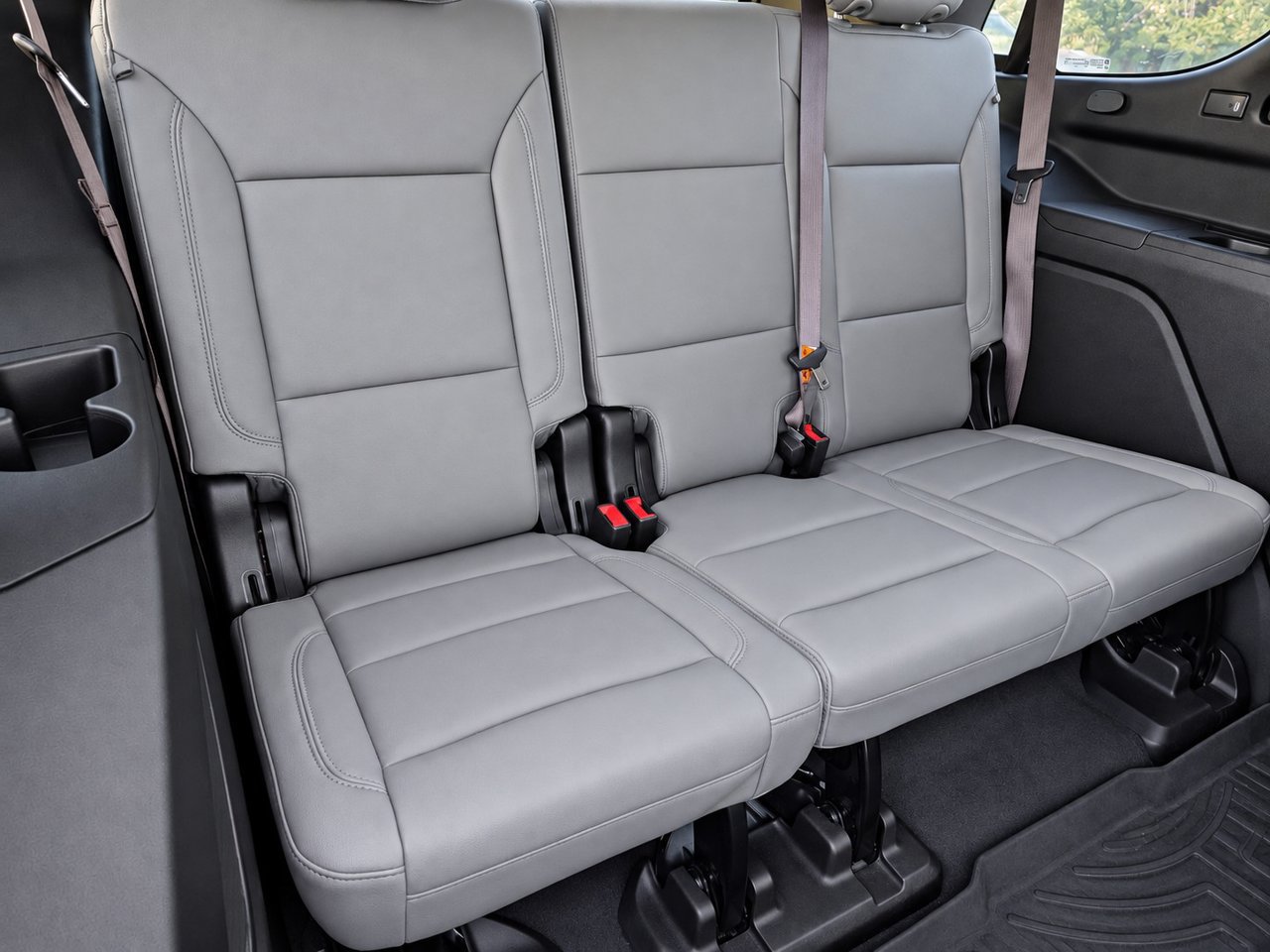 Used 2021 Chevrolet Tahoe Z71 AWD/4WD image 32