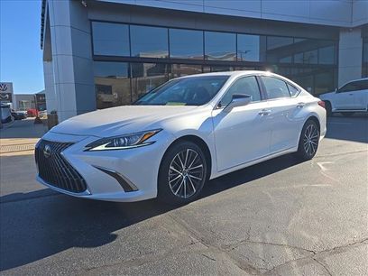 Certified 2024 Lexus ES 250 w/ Premium Package