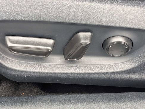 Used 2023 Toyota Camry LE image 6