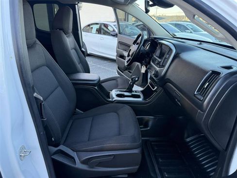 Used 2022 Chevrolet Colorado LT w/ Fleet Safety Package image 14