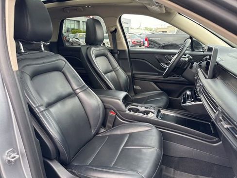 Used 2023 Lincoln Corsair AWD w/ Equipment Group 101A image 32