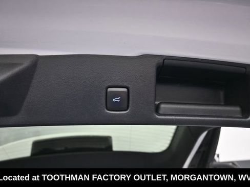 Used 2022 Ford Escape SEL w/ Equipment Group 302A AWD/4WD image 7